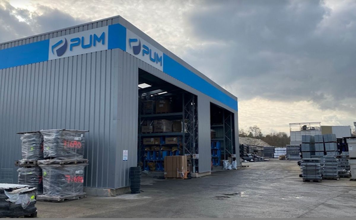 PUM Plastique spécialiste français du négoce de produits plastiques